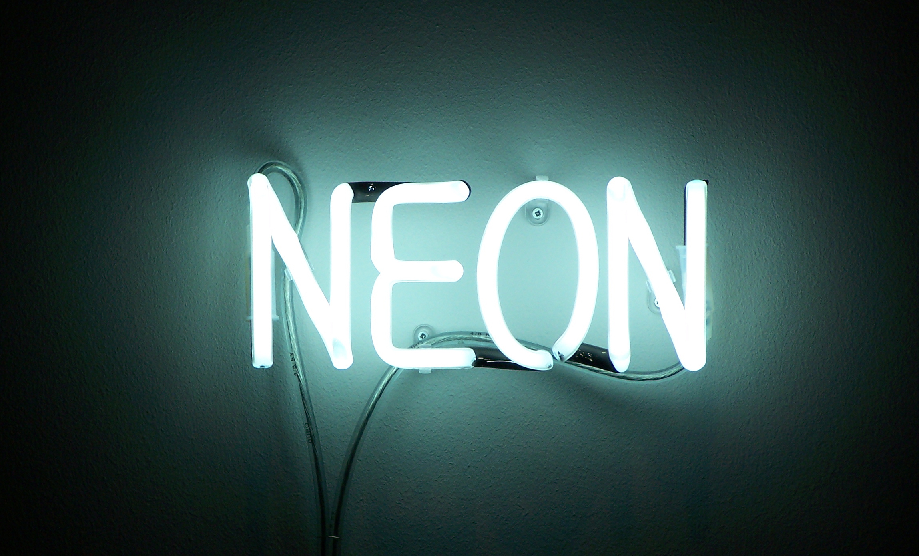 scritt al neon