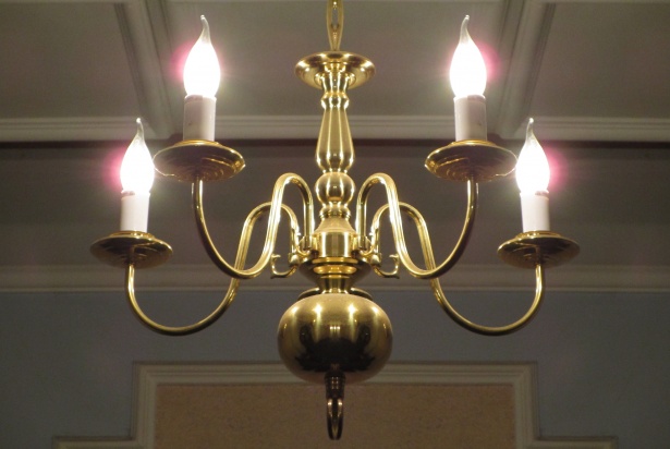 pulire lampadario in ottone