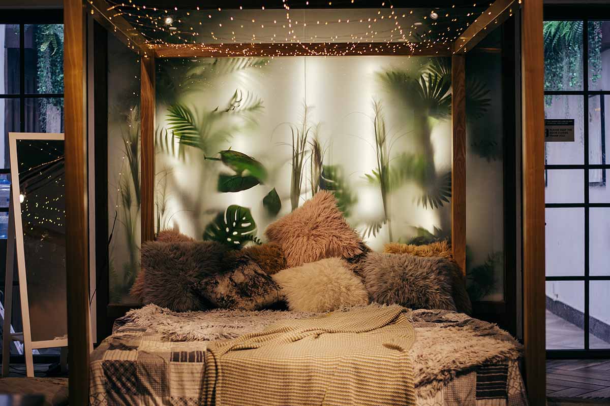 Camera da letto in stile jungle