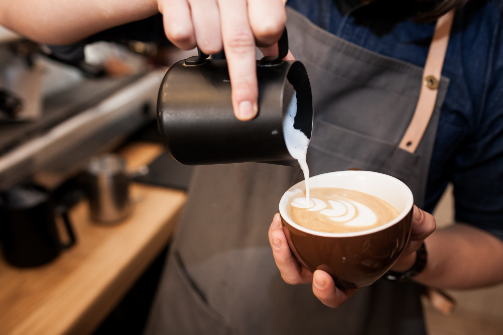 Montalatte elettrico per il cappuccino a casa come al bar